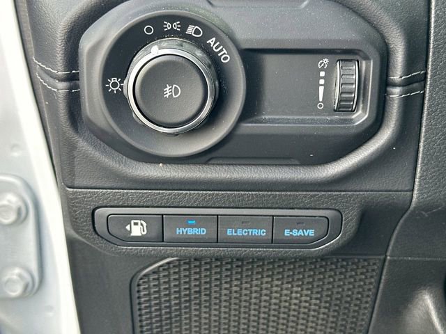 Used 2025 Jeep Wrangler Unlimited Sahara image 17