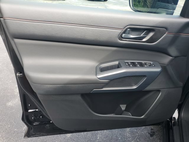Certified 2025 Nissan Pathfinder Rock Creek AWD/4WD image 11
