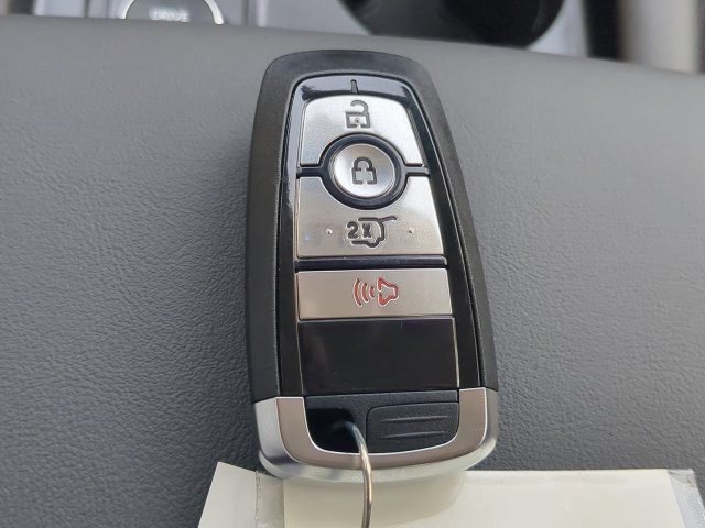 New 2026 Ford Explorer Active RWD image 30