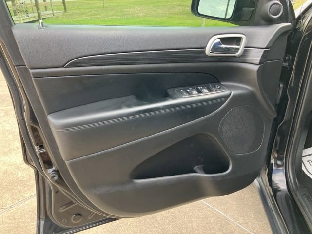 Used 2021 Jeep Grand Cherokee Laredo RWD image 22