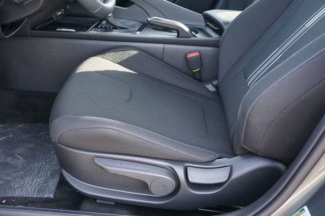 Certified 2026 Hyundai Elantra Sport FWD image 11