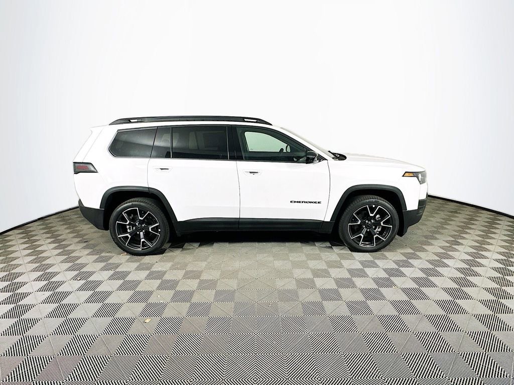 New 2026 Jeep Cherokee Overland image 10