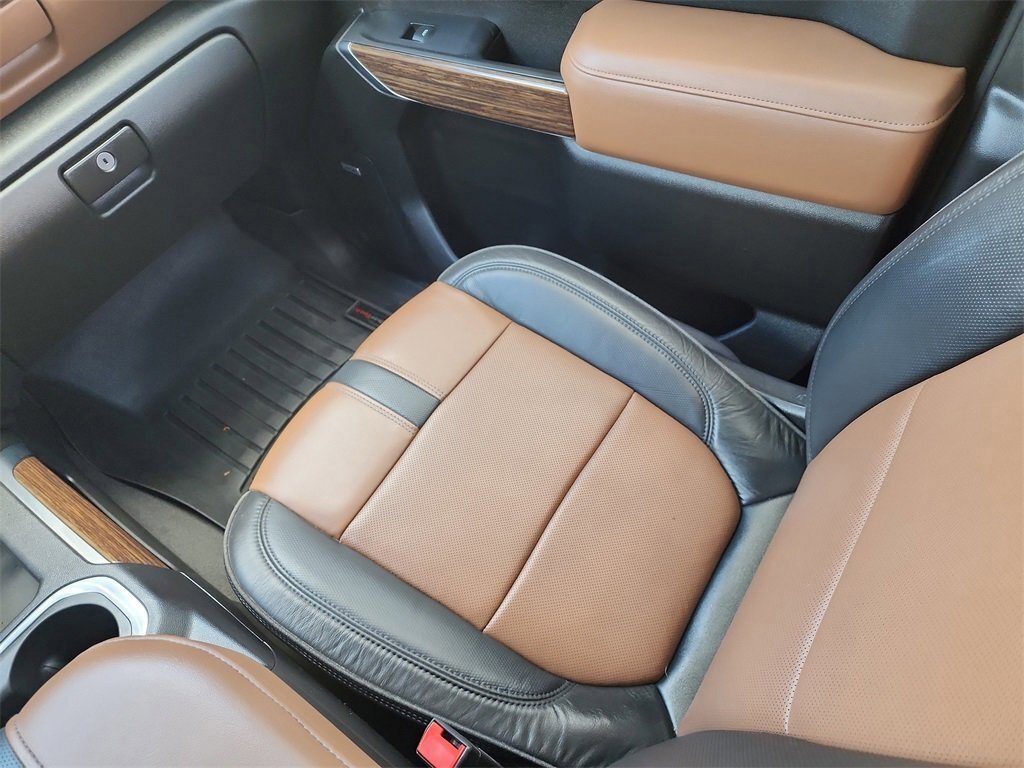 Used 2020 Chevrolet Silverado 2500 High Country w/ Z71 Off-Road Package image 13