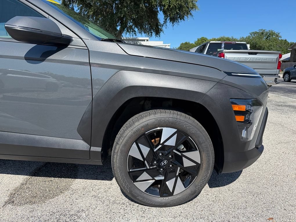 Used 2025 Hyundai Kona SEL AWD/4WD image 14