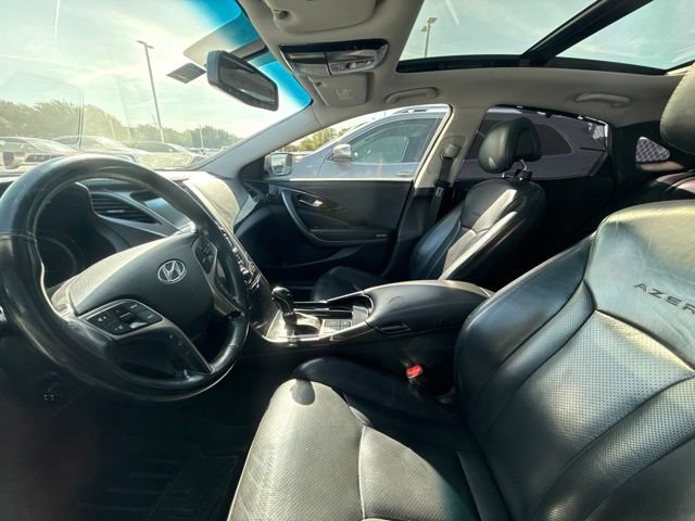 Used 2014 Hyundai Azera Limited w/ Option Group 02 FWD image 10