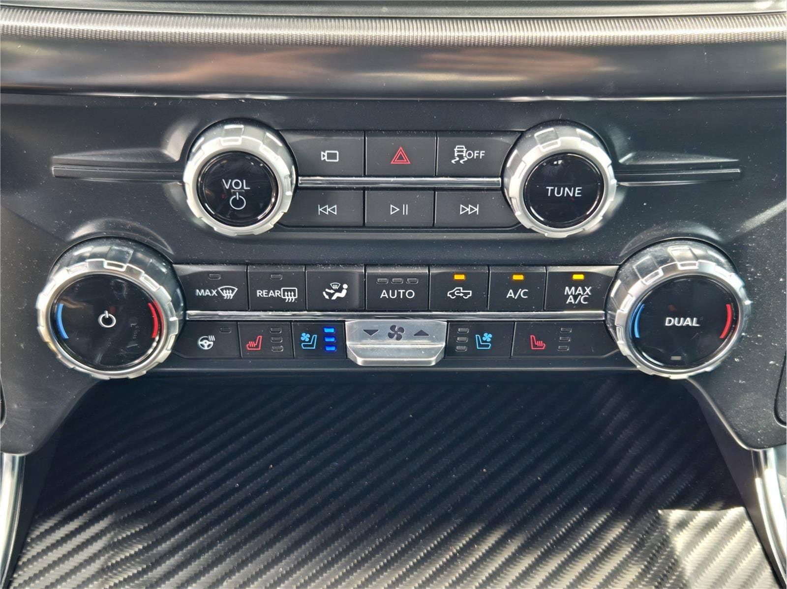Certified 2025 Ford F150 Raptor AWD/4WD image 16