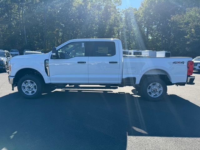 New 2026 Ford F250 XLT image 2