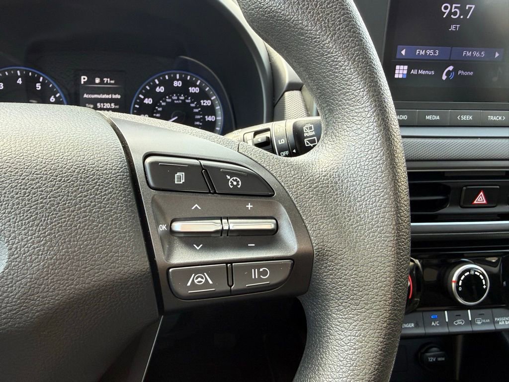 Certified 2022 Hyundai Kona SEL w/ Cargo Package AWD/4WD image 27