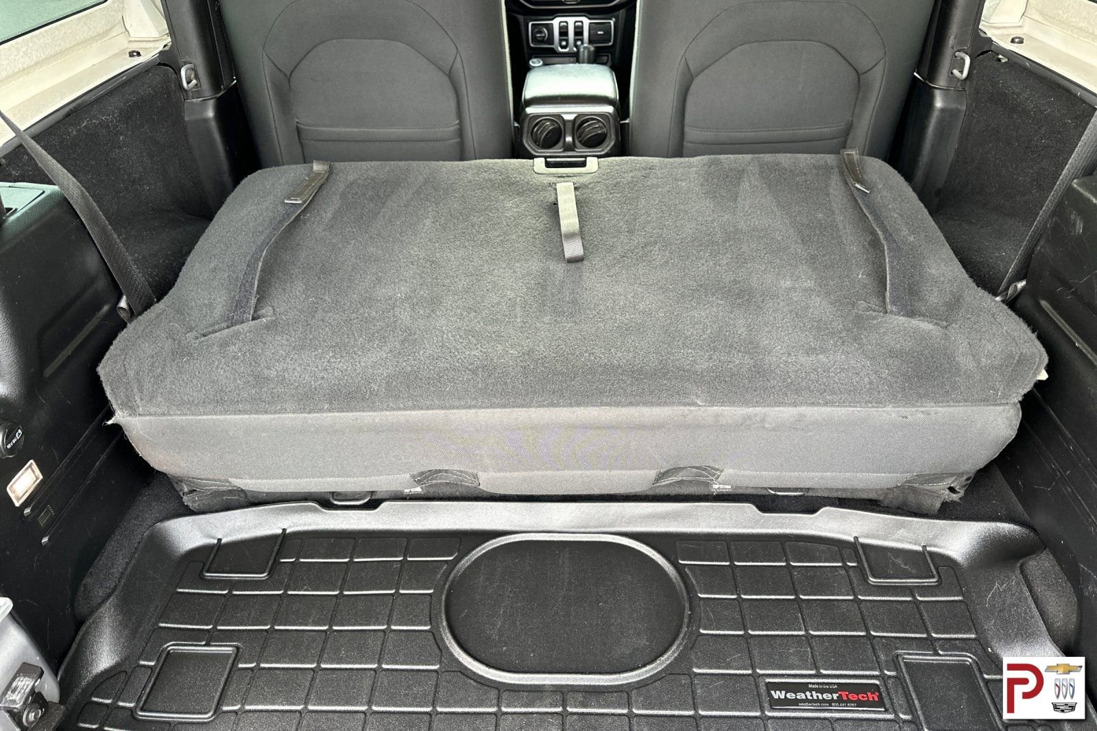 Used 2019 Jeep Wrangler Sport S image 19