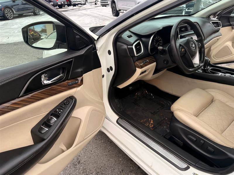 Used 2016 Nissan Maxima Platinum image 29