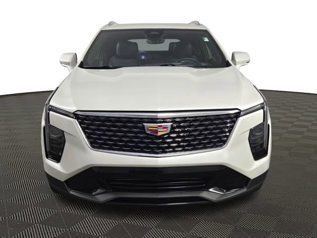 Used 2024 Cadillac XT4 Premium Luxury w/ Technology Package image 6