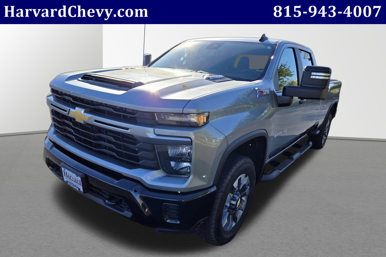 Used 2024 Chevrolet Silverado 2500 Custom w/ Custom Value Package image 3