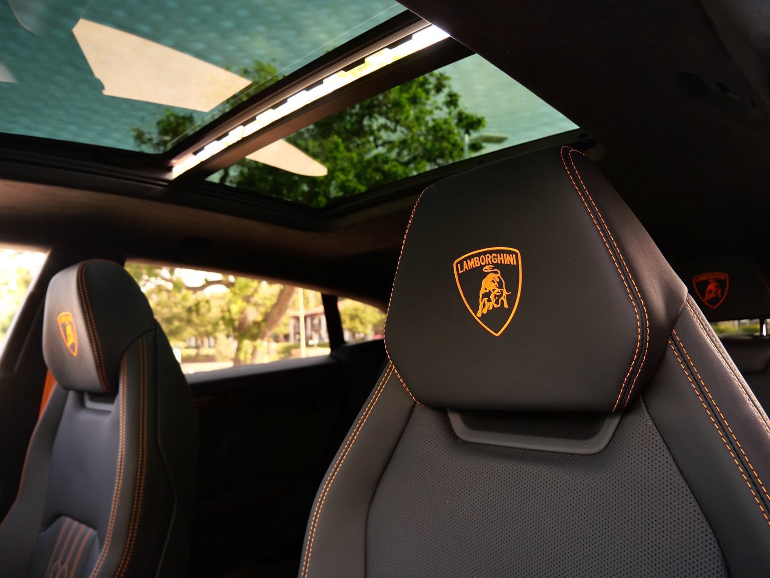 Used 2025 Lamborghini Urus S AWD/4WD image 16