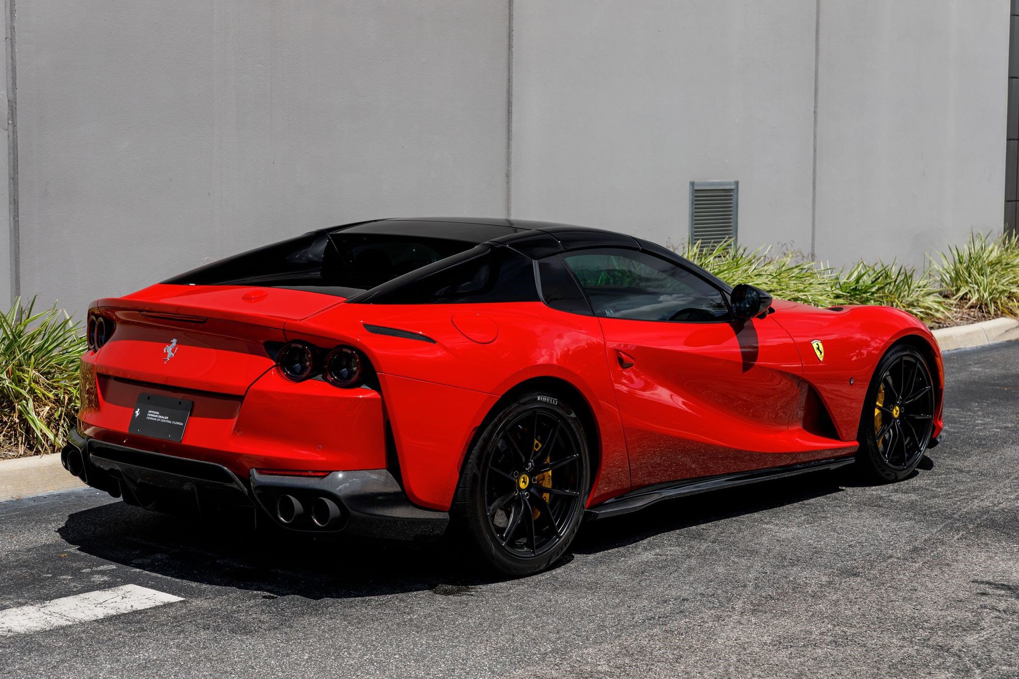 Used 2021 Ferrari 812 GTS RWD image 5