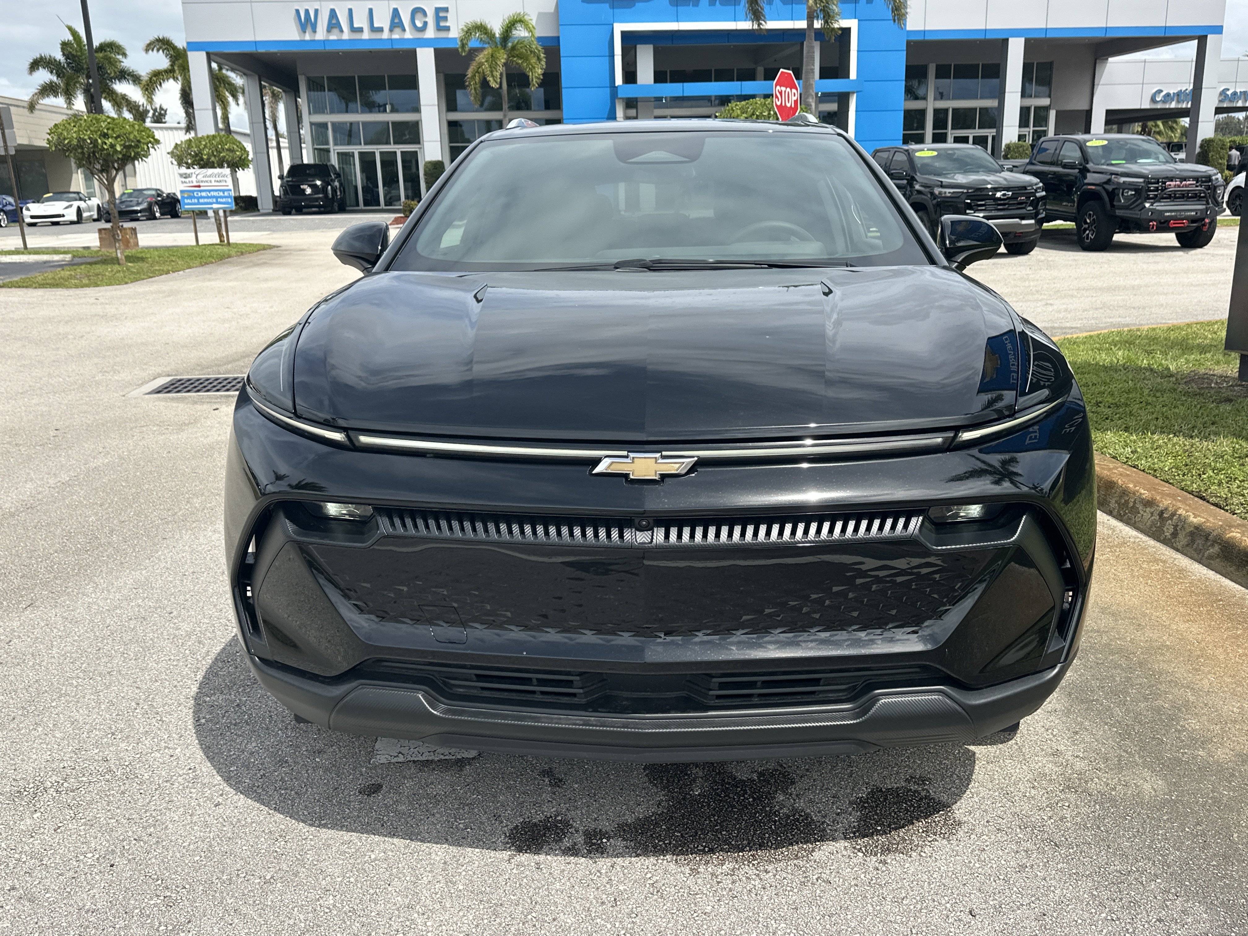 New 2026 Chevrolet Equinox EV LT image 3