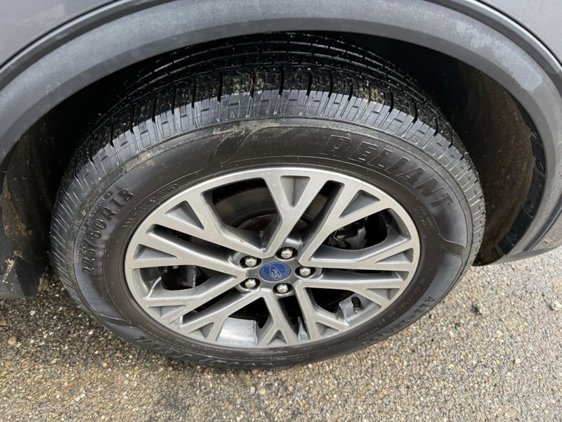 Used 2021 Ford Escape SEL w/ Technology Package image 16