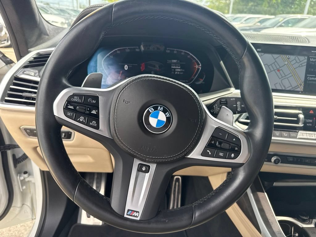 Certified 2022 BMW X7 xDrive40i w/ M Sport Package AWD/4WD image 17