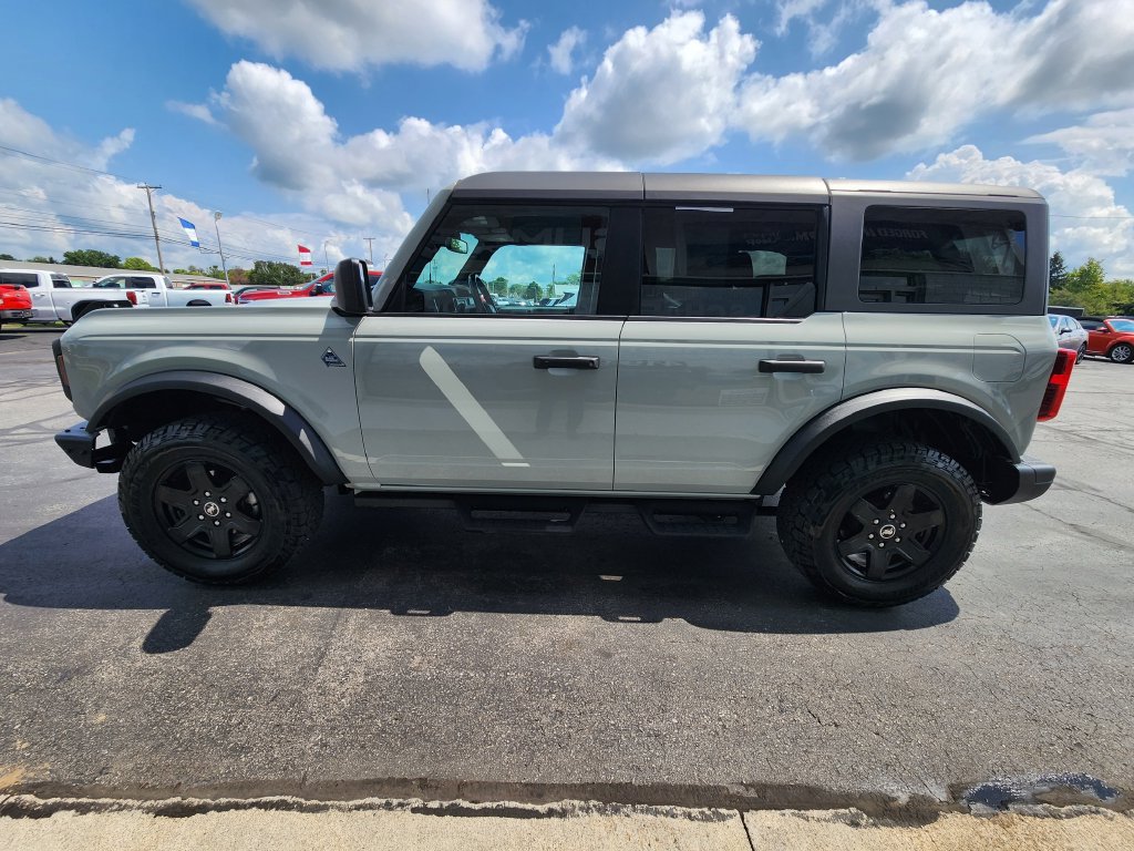 Used 2023 Ford Bronco Black Diamond AWD/4WD image 8