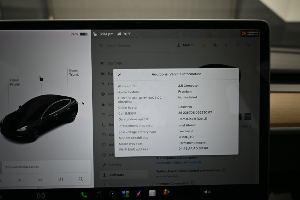 Used 2018 Tesla Model 3 Mid Range RWD image 12