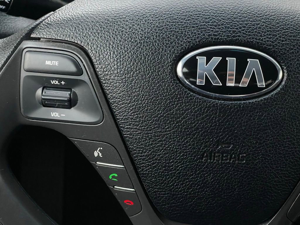 Used 2017 Kia Forte LX image 15