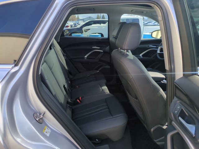 Used 2025 Audi Q5 Premium w/ Convenience Package image 28
