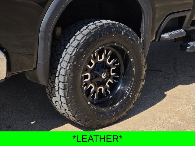 Used 2025 GMC Sierra 2500 SLT w/ SLT Premium Package AWD/4WD image 11