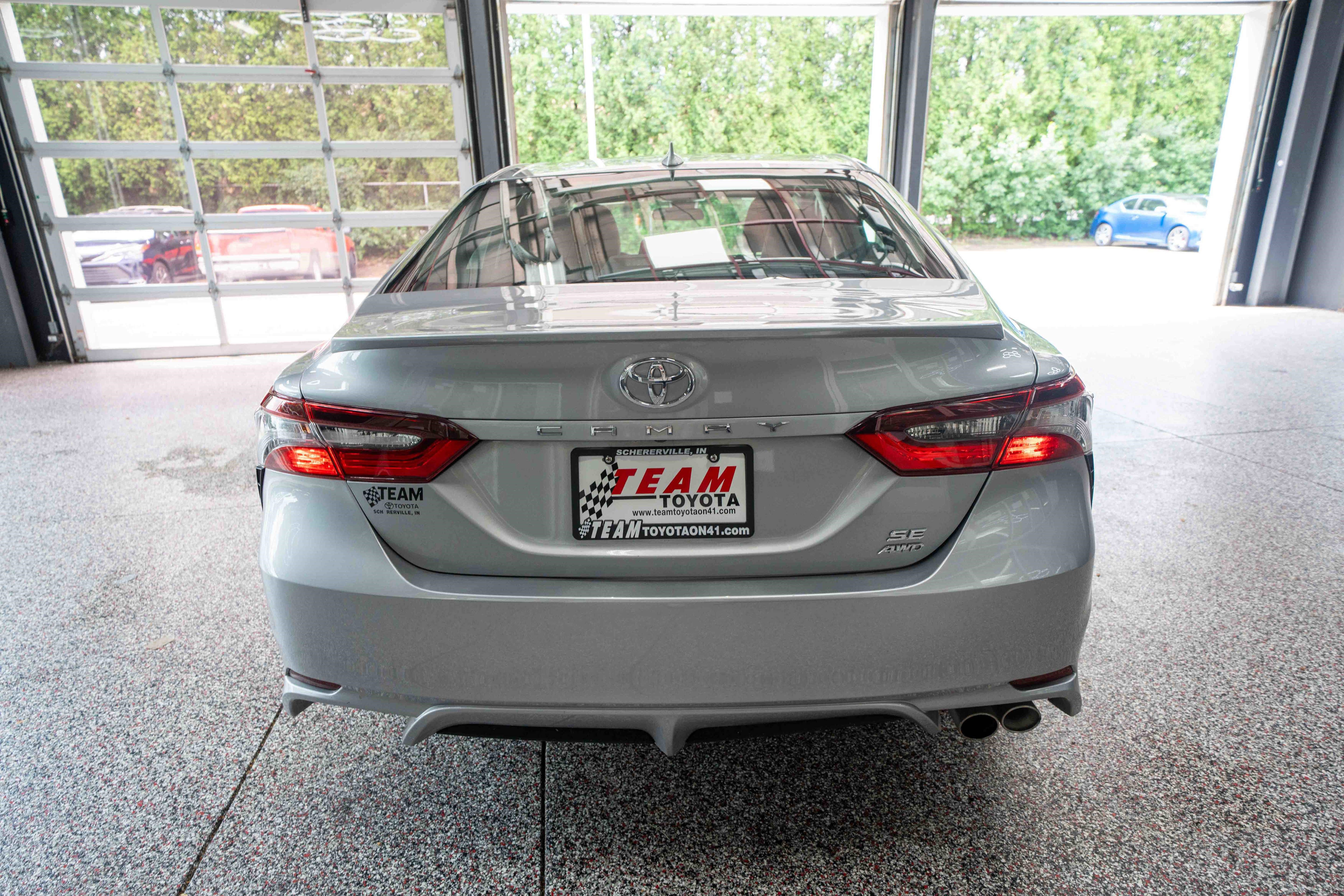Used 2024 Toyota Camry SE w/ Cold Weather Package AWD/4WD image 3
