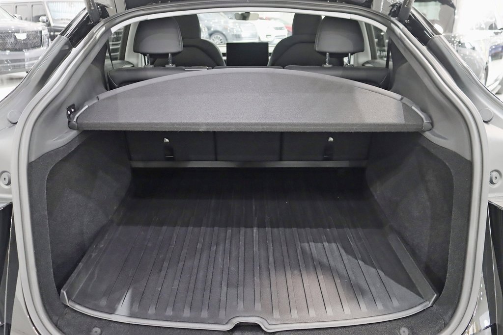Used 2026 Tesla Model Y AWD image 36