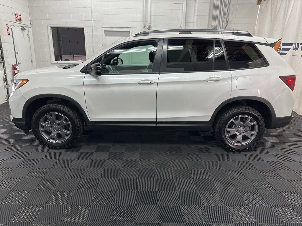 Used 2024 Honda Passport TrailSport image 6