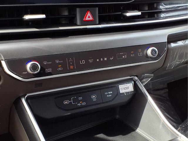 New 2026 Kia Carnival LXS image 6