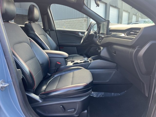 Used 2024 Ford Escape ST-Line Select w/ Tech Pack #2 image 11