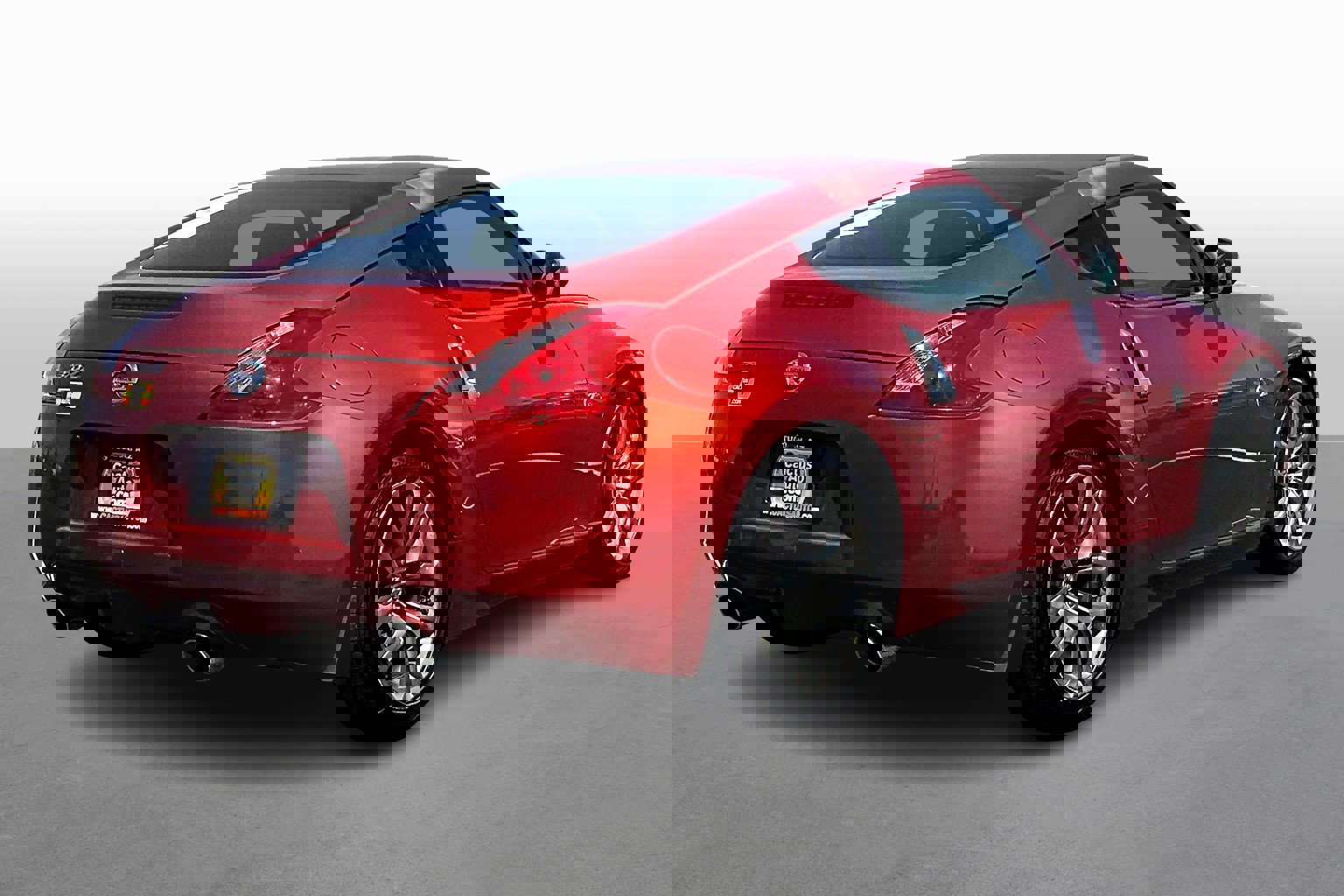 Used 2014 Nissan 370Z Coupe image 2