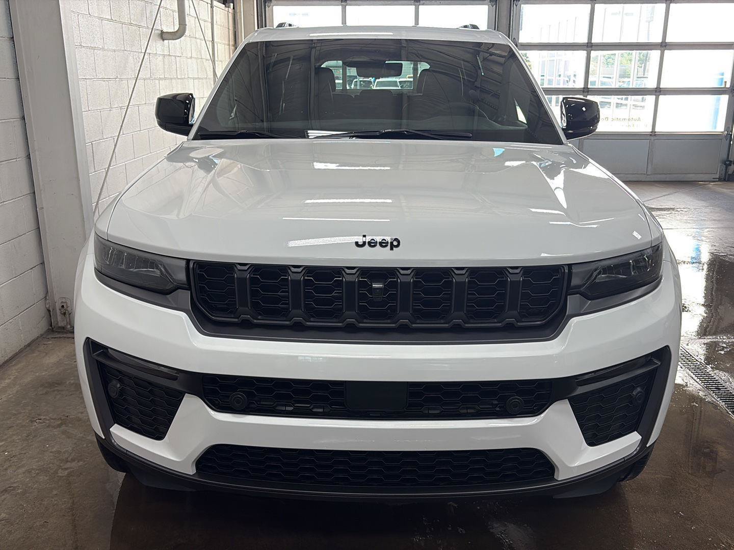 New 2026 Jeep Grand Cherokee Limited AWD/4WD image 41