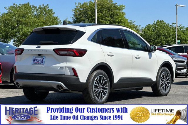 New 2025 Ford Escape Base w/ PHEV Premium Package image 4