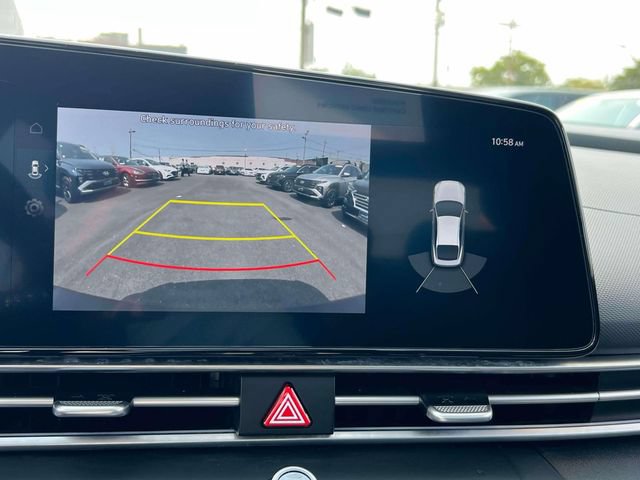 Certified 2023 Hyundai Elantra Limited w/ Preferred Accessory Package FWD image 28