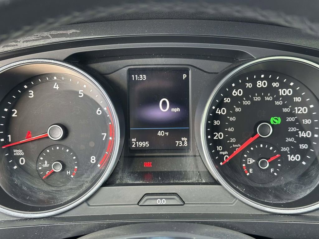 Used 2019 Volkswagen Tiguan SE w/ Panoramic Sunroof Package image 24