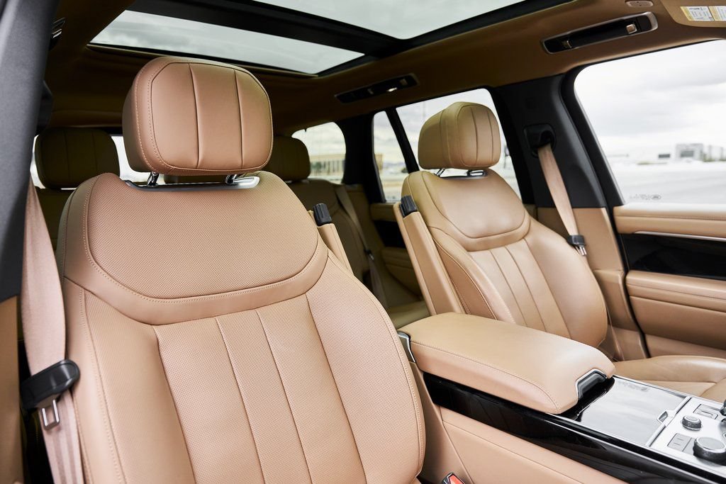 Used 2023 Land Rover Range Rover SE AWD/4WD image 38