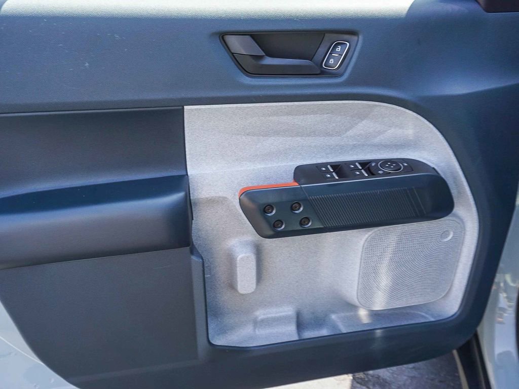 Used 2023 Ford Maverick XLT FWD image 18
