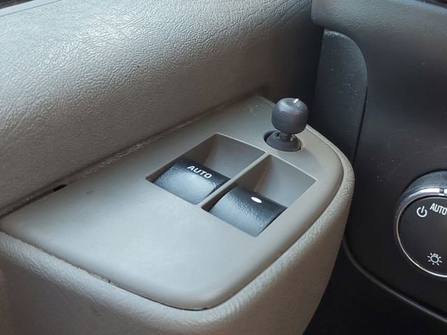 Used 2020 Chevrolet Express 3500 LT w/ LT Preferred Equipment Group RWD image 22