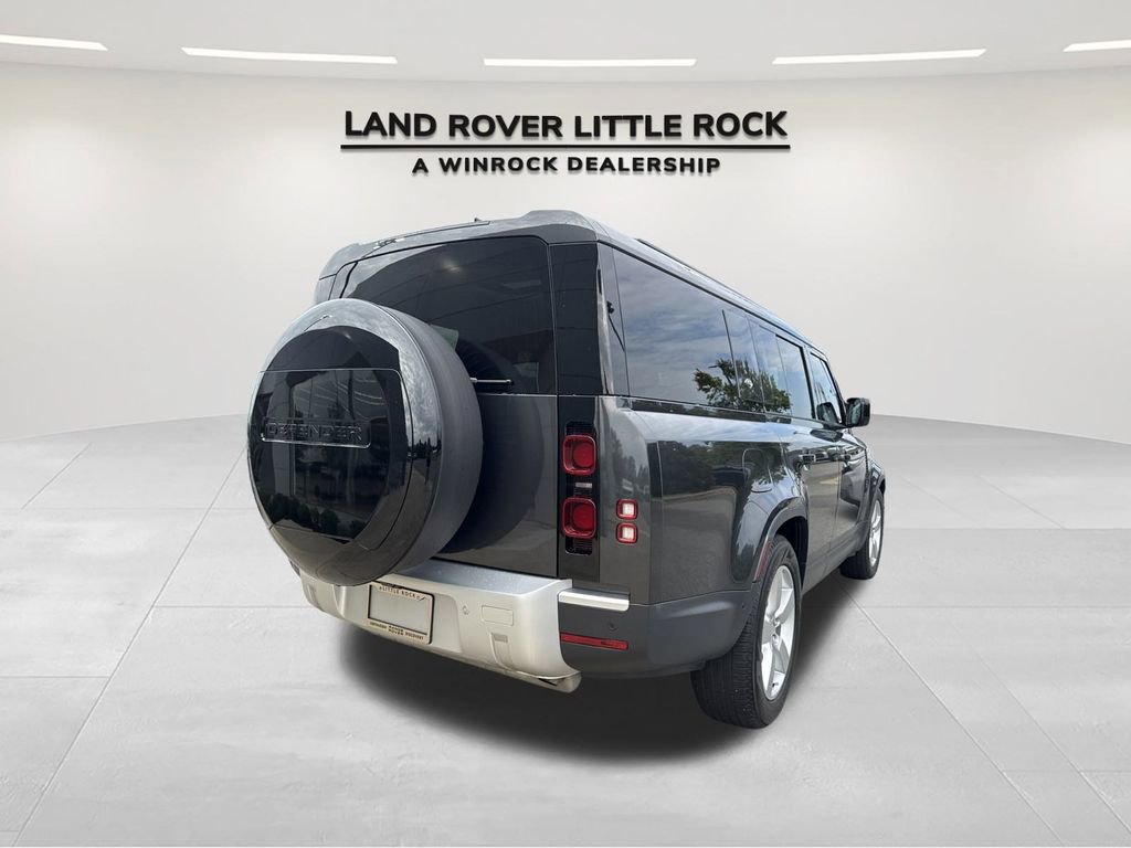 Used 2024 Land Rover Defender 130 S image 5