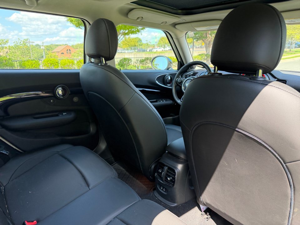 Used 2019 MINI Cooper Clubman ALL4 w/ Storage Package AWD/4WD image 28