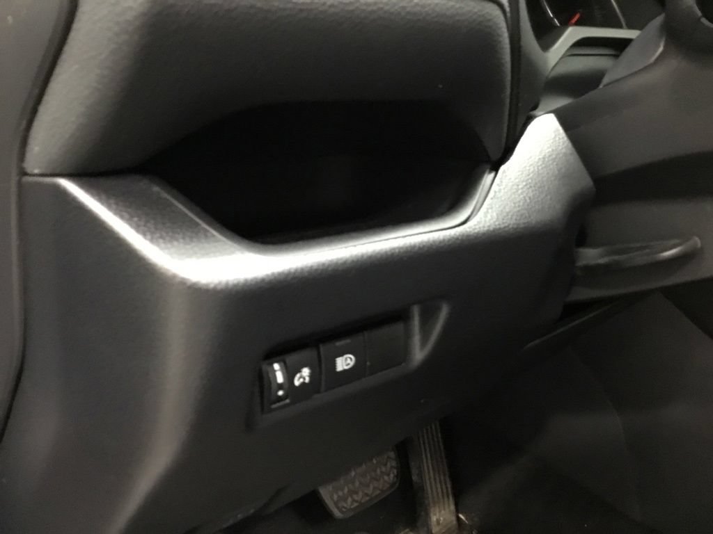 Used 2019 Toyota RAV4 LE w/ All Weather Liner Package AWD/4WD image 8