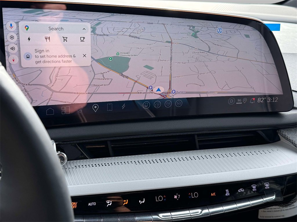 Used 2025 Cadillac Optiq Luxury 1 image 6