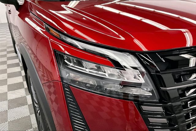New 2026 Nissan Pathfinder Platinum AWD/4WD image 14