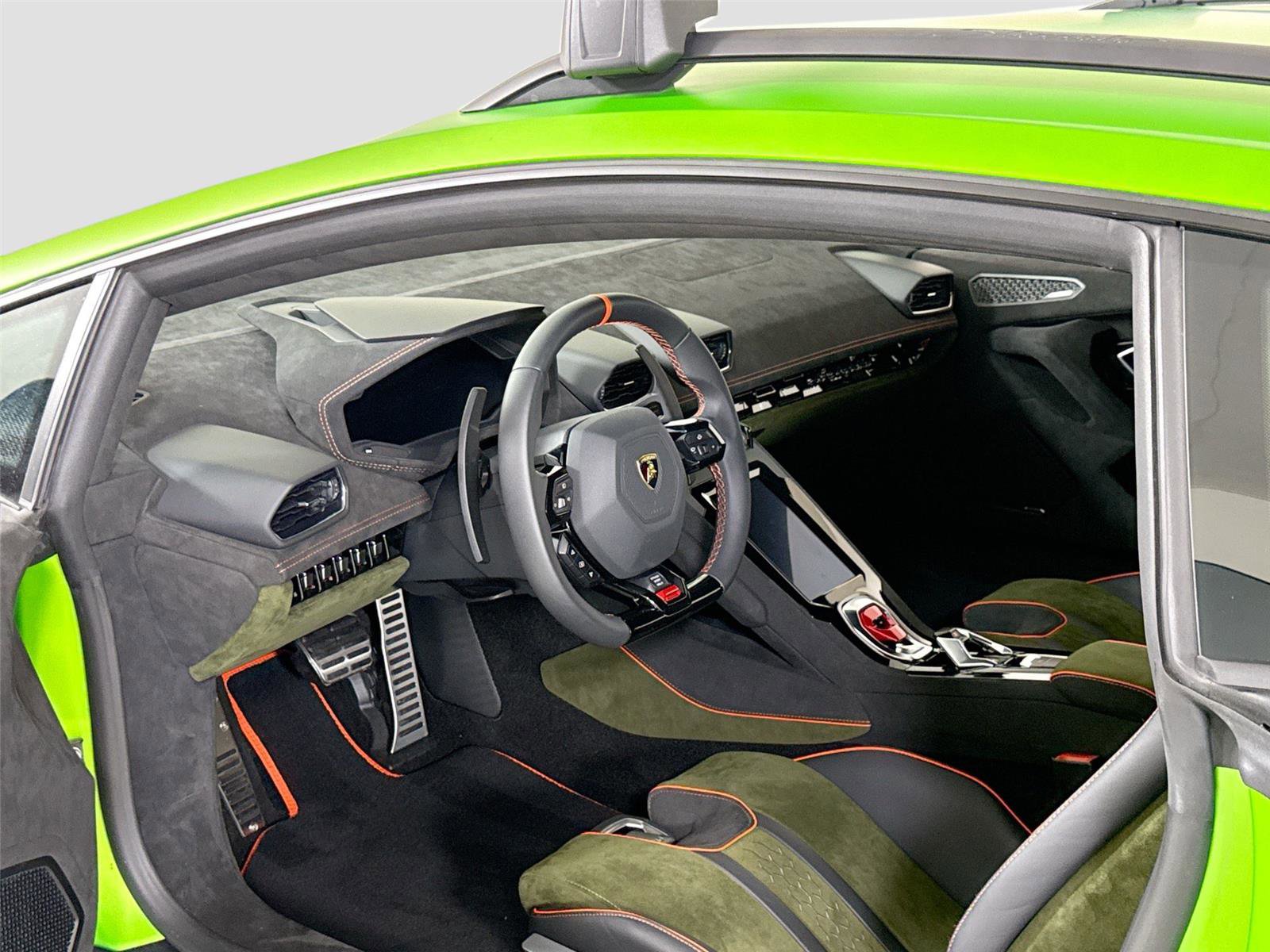 Used 2024 Lamborghini Huracan Sterrato AWD/4WD image 15