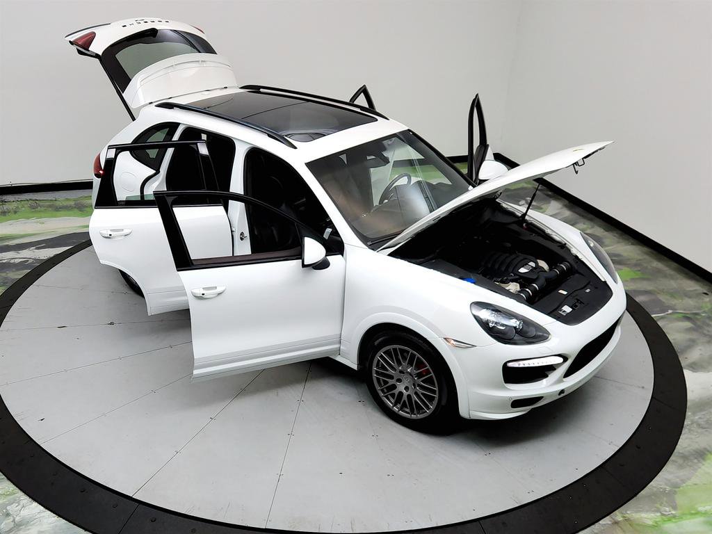 Used 2013 Porsche Cayenne GTS AWD/4WD image 37