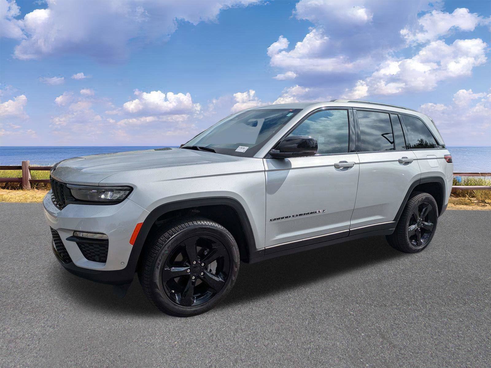 Used 2024 Jeep Grand Cherokee Limited w/ Luxury Tech Group II AWD/4WD image 4