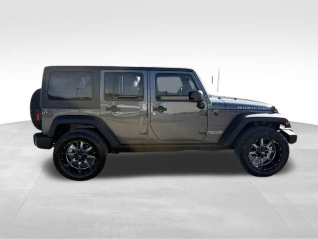 Used 2018 Jeep Wrangler Unlimited Rubicon w/ Cold Weather Group AWD/4WD image 8