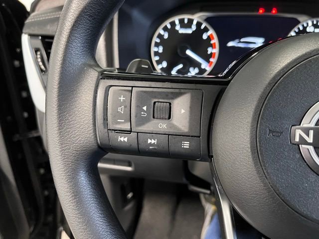 Used 2022 Nissan Rogue SV AWD/4WD image 25
