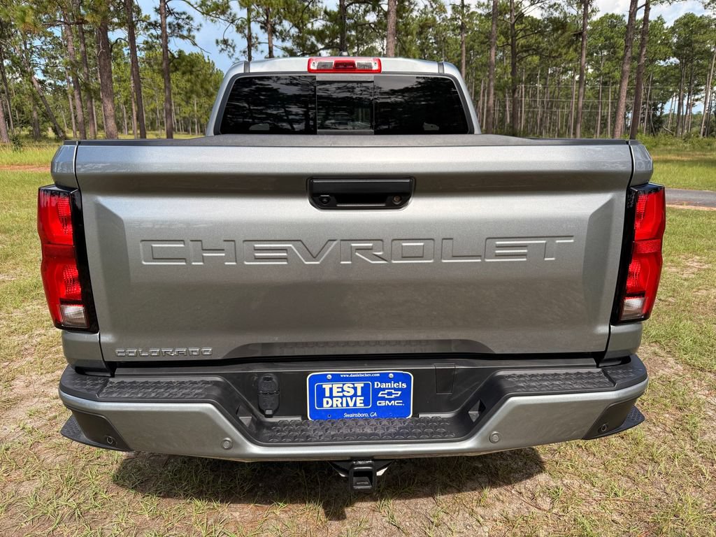 New 2025 Chevrolet Colorado LT w/ LT Convenience Package AWD/4WD image 4